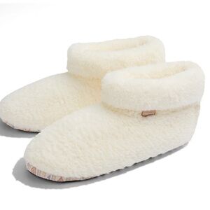Women’s Equinox Clouds Azalea‎ Slippers NWT Size 6-7
